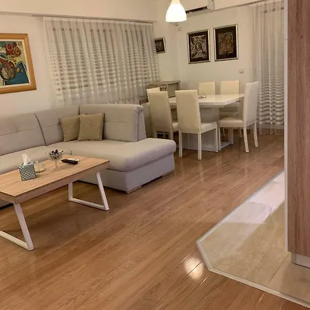 New Cozy Apartment/ Close To Center Skopie